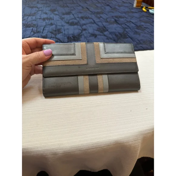Women's Givenchy Blue & Brown Wallet - Picture 6 of 13